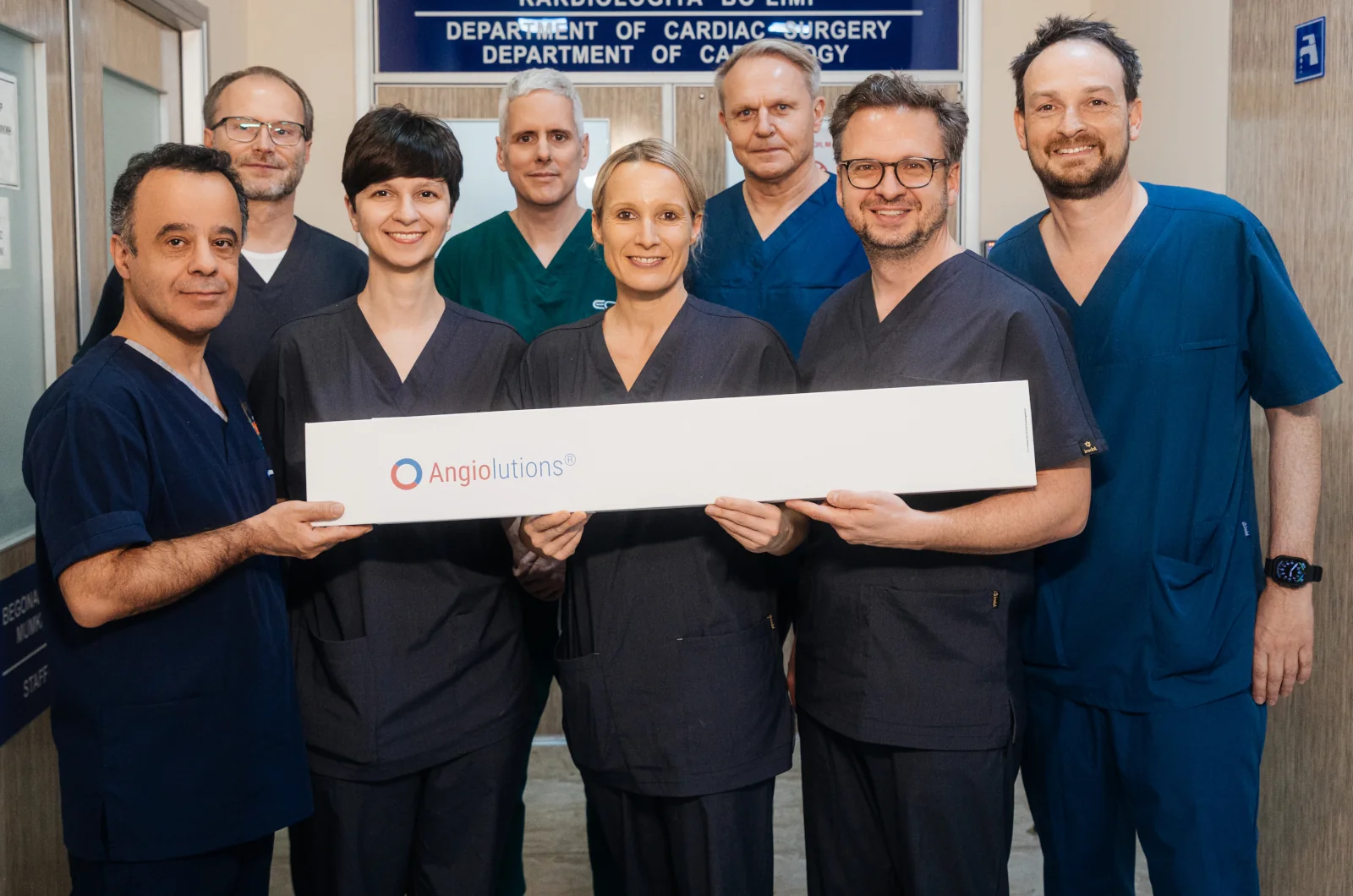 Marius Rummel with the Angiolutions clinical team after the first successful patient treatment with the A³-Shield system